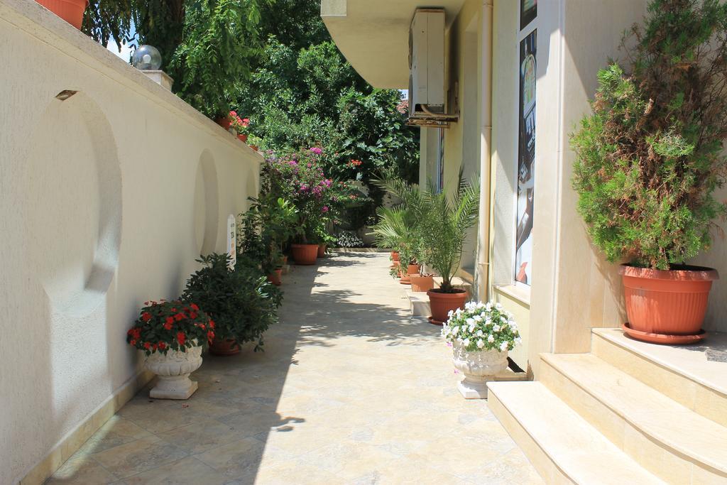 Stela Guest House Tsarevo Exterior photo